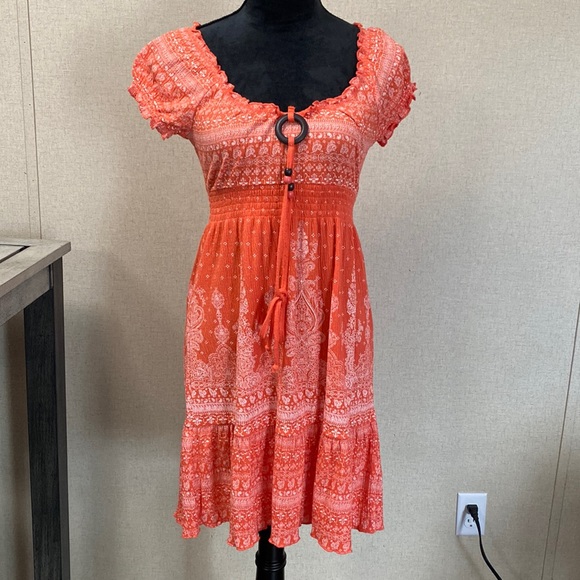 Almost Famous Dresses & Skirts - Woman’s Almost Famous MIDI dress size L